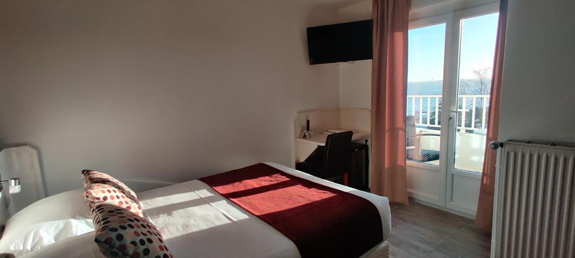 Logis Hotel Les Bleuets رويا المظهر الخارجي الصورة