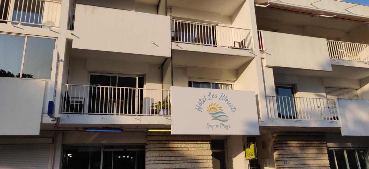 Logis Hotel Les Bleuets رويا المظهر الخارجي الصورة