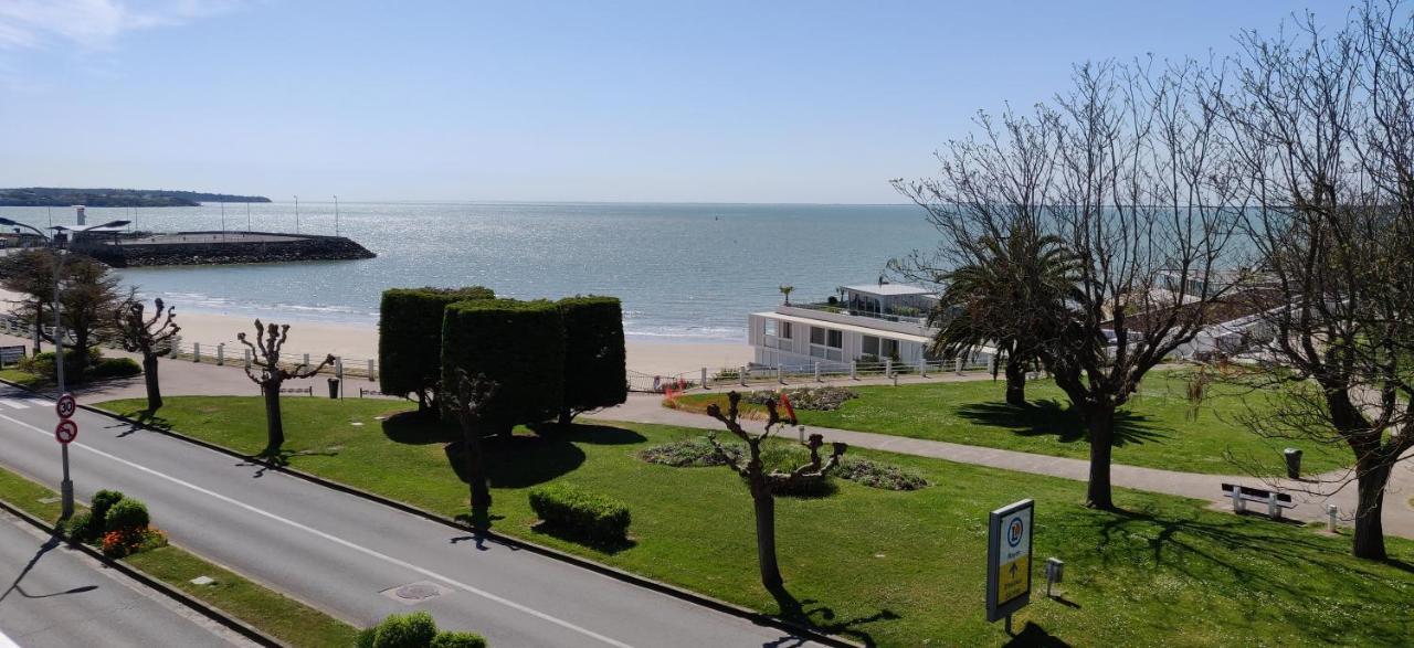 Logis Hotel Les Bleuets رويا المظهر الخارجي الصورة