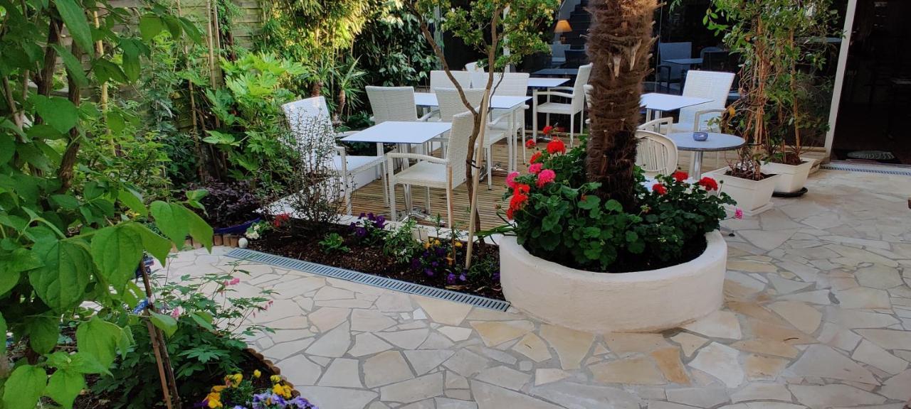 Logis Hotel Les Bleuets رويا المظهر الخارجي الصورة